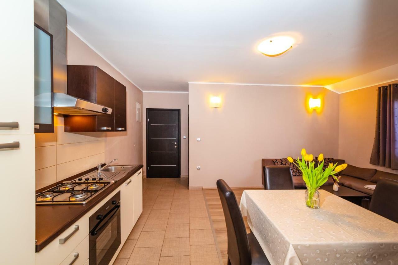 Apartment Adrian Biograd Na Moru Extérieur photo