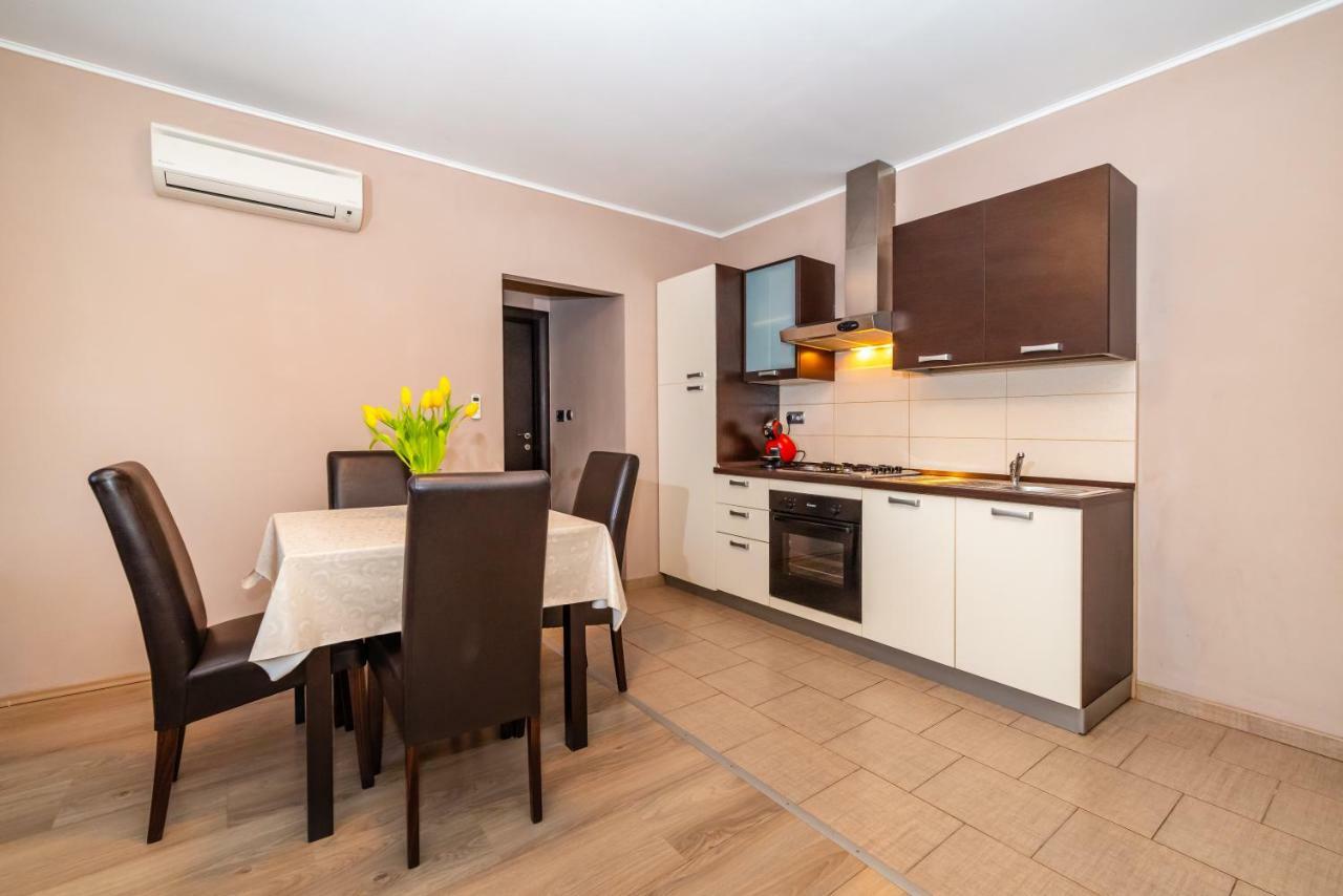 Apartment Adrian Biograd Na Moru Extérieur photo