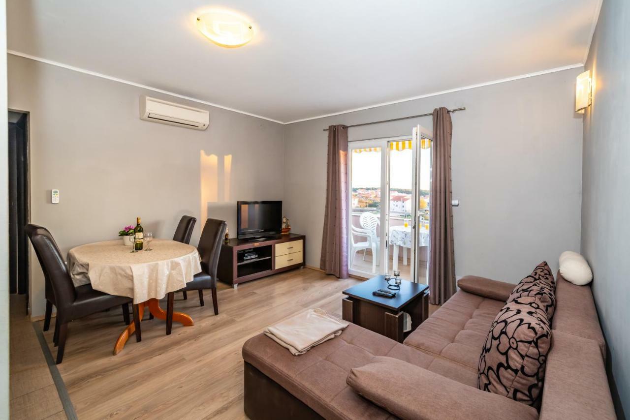 Apartment Adrian Biograd Na Moru Extérieur photo