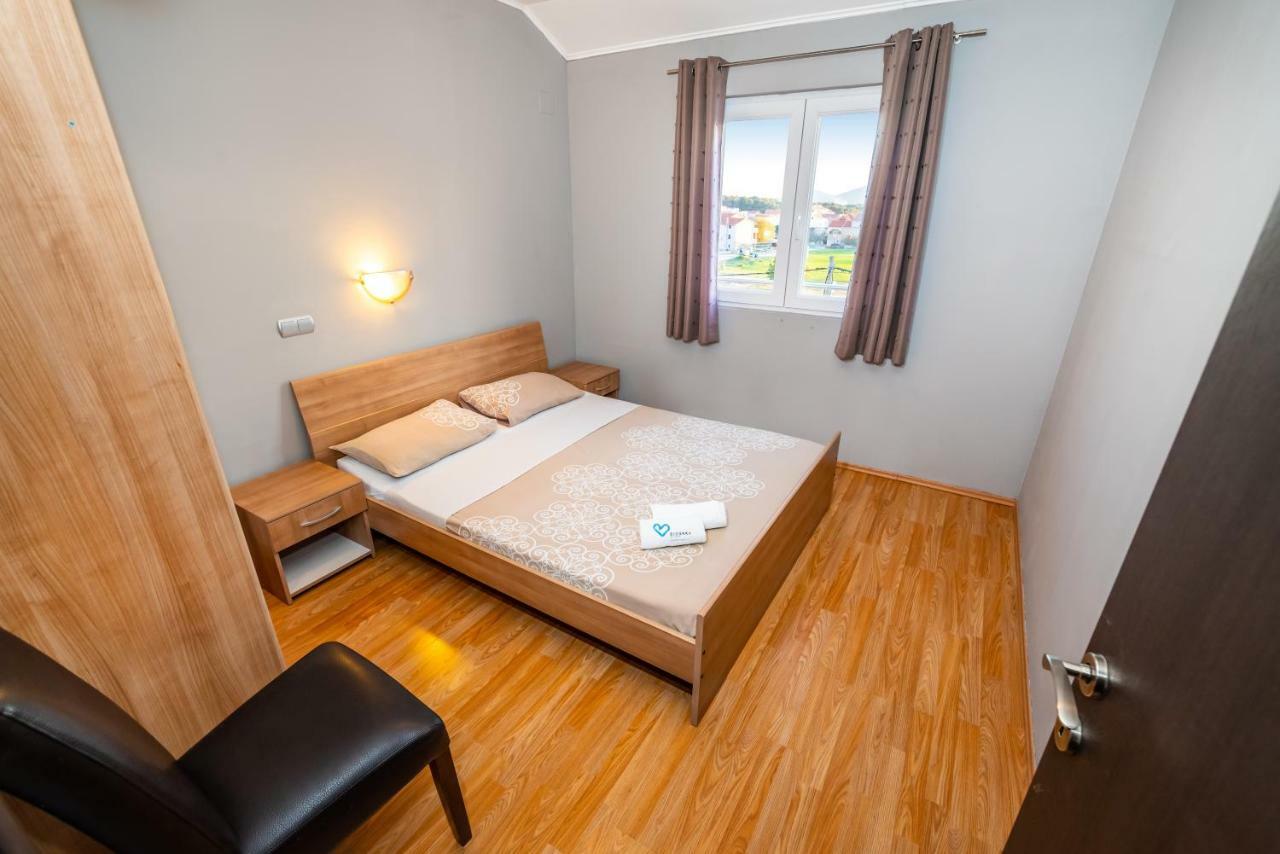 Apartment Adrian Biograd Na Moru Extérieur photo