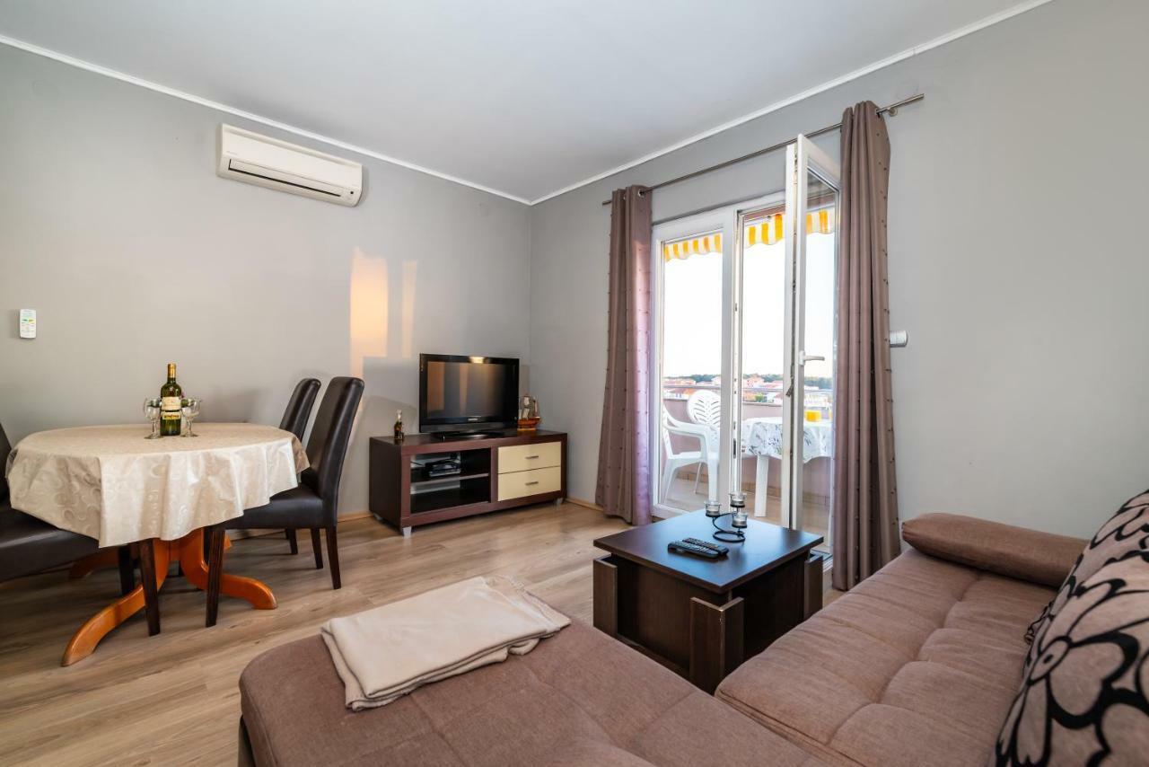 Apartment Adrian Biograd Na Moru Extérieur photo