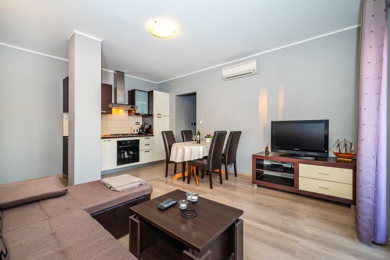 Apartment Adrian Biograd Na Moru Extérieur photo